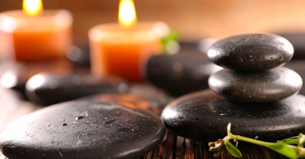 Massage Đá Nóng Đà Nẵng giúp cơ thể thư giãn sâu và phục hồi nhẹ nhàng