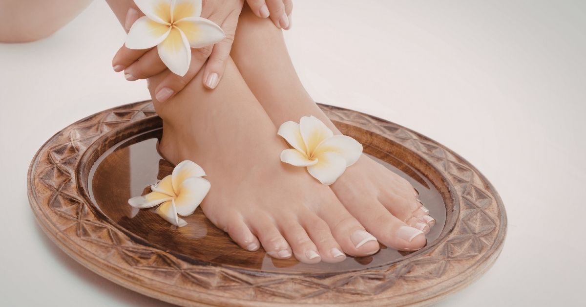Trải nghiệm dịch vụ chà gót chân spa tại không gian tinh tế 