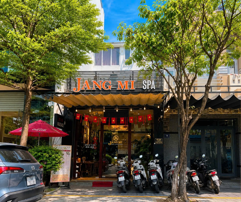 Mặt tiền Jang Mi Spa tại 77 Dương Đình Nghệ Đà Nẵng, spa gần biển Mỹ Khê và khu An Thượng